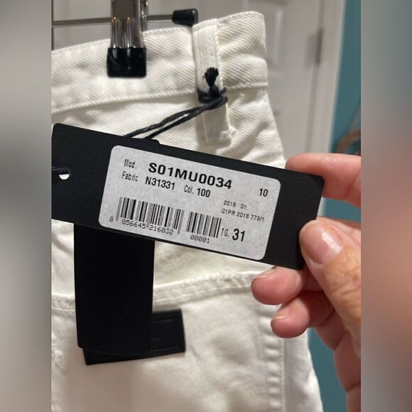 Just Cavalli Distressed White Denim Shorts with Skull and Stud Detail - Size 31 - Picture 7 of 9